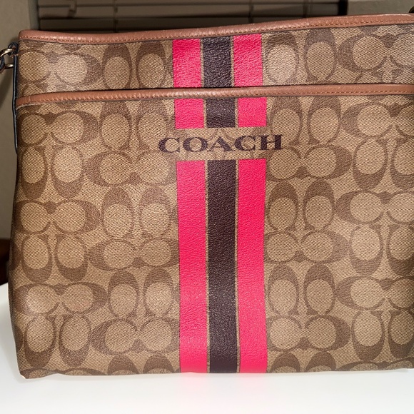 Authentic Coach shoulder bag! - Picture 6 of 7